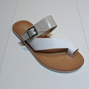 Soda Women Toe Ring Snake Texture Buckle Summer Sandals - Clay/White -